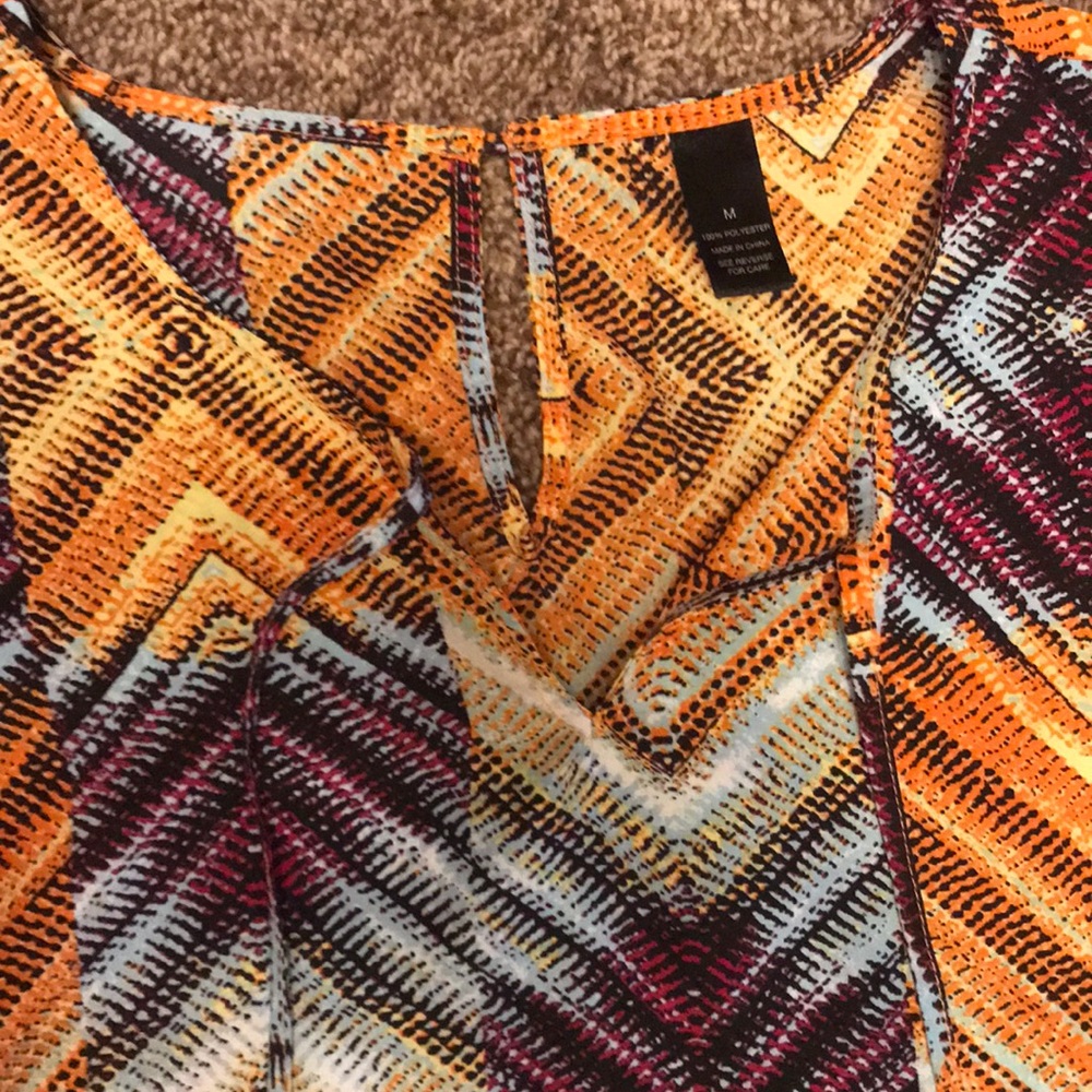 Buckle top - Picture 2 of 3
